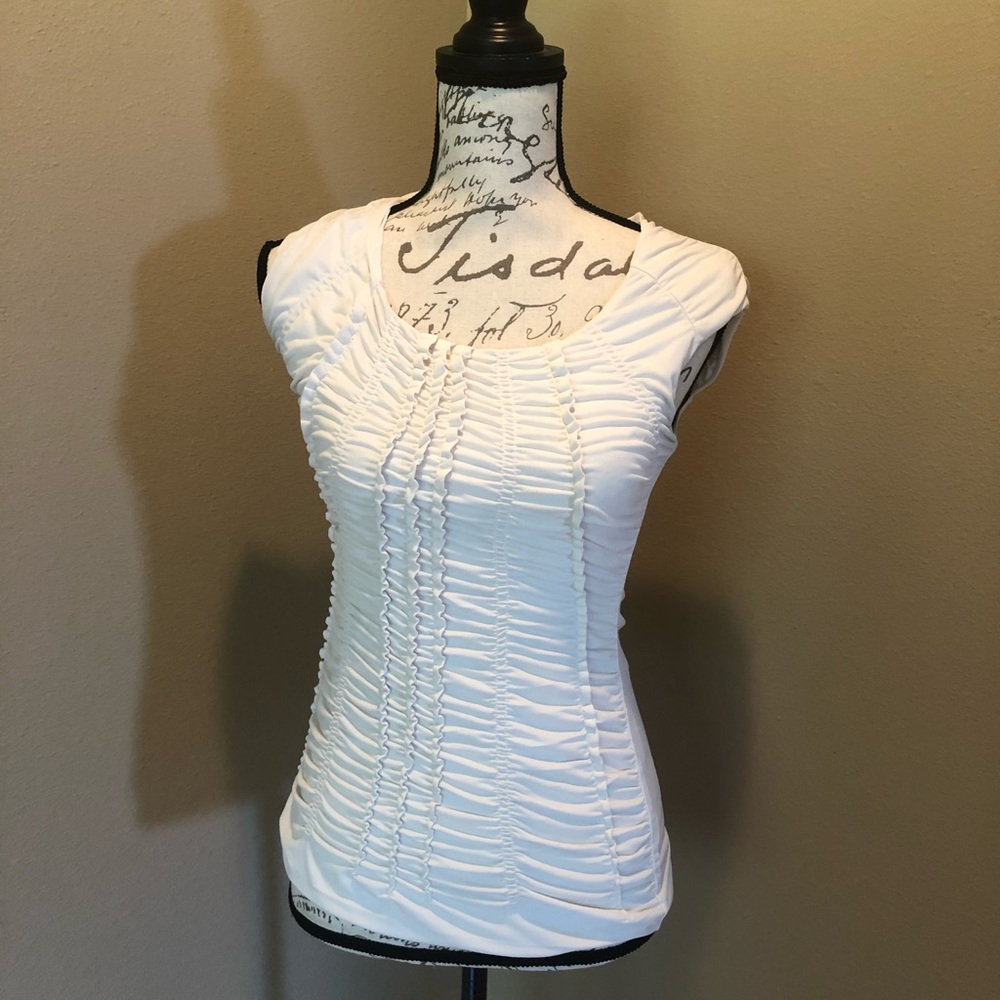 S Black house white market white tank blouse